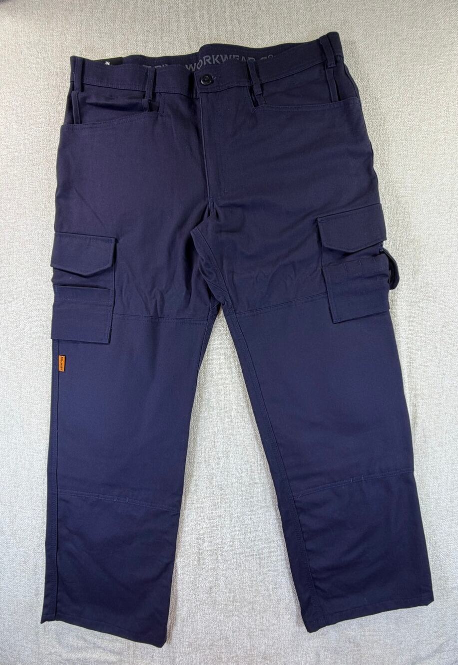 Thrive Workwear Mens 38x30 Blue NWT FR Utility Cargo Knee Pad Work Pants Durable